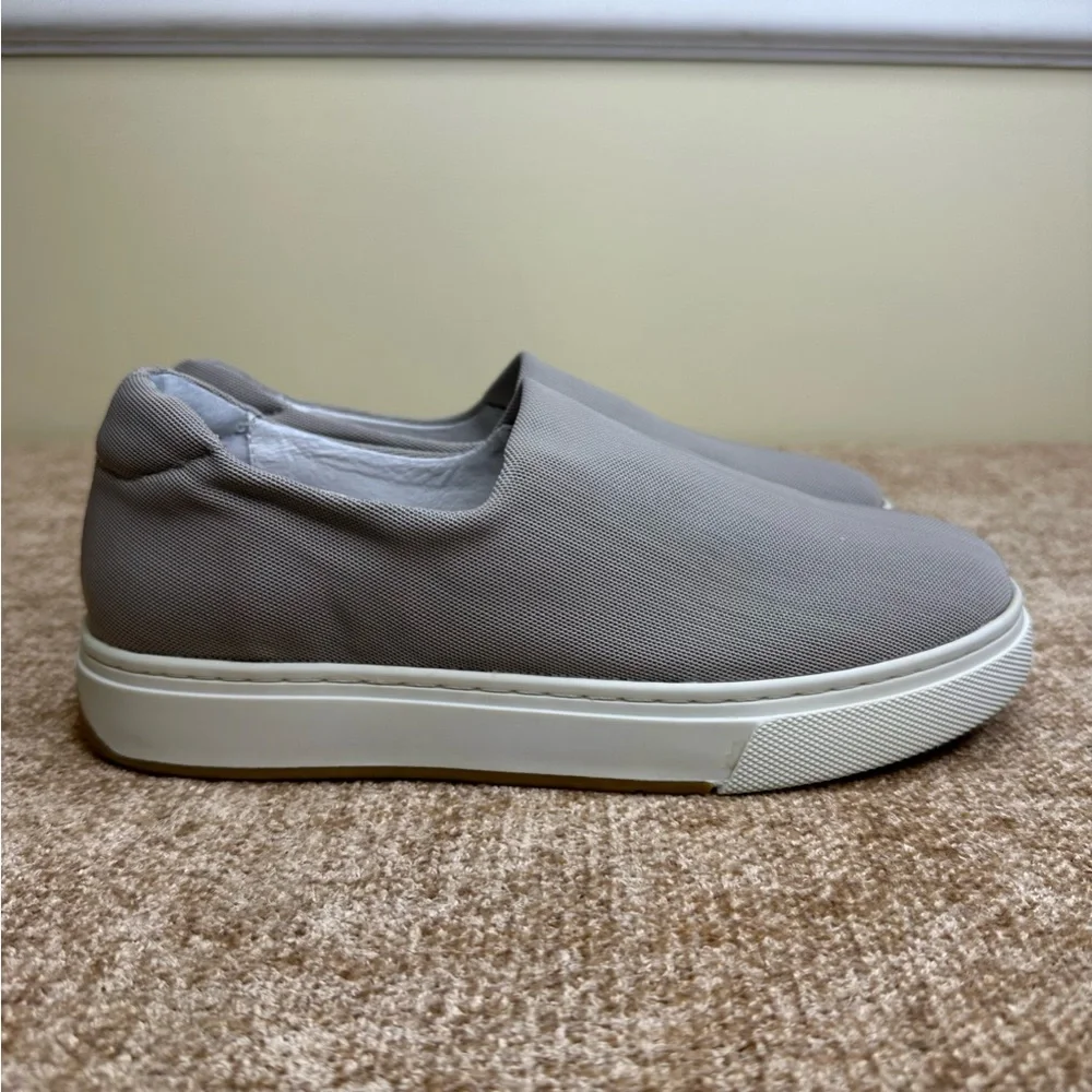 Jslides Jollie Stretch Slip-On Grey Sneakers Size 6.5